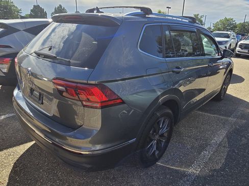 Used 2023 Volkswagen Tiguan SE FWD image 6