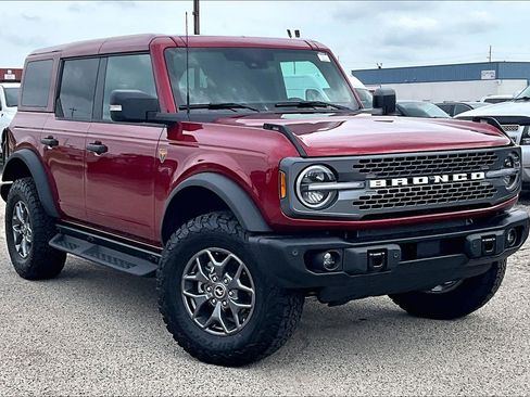 Used 2025 Ford Bronco Badlands AWD/4WD image 36