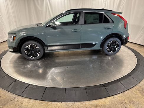 New 2026 Kia Niro Wind image 3
