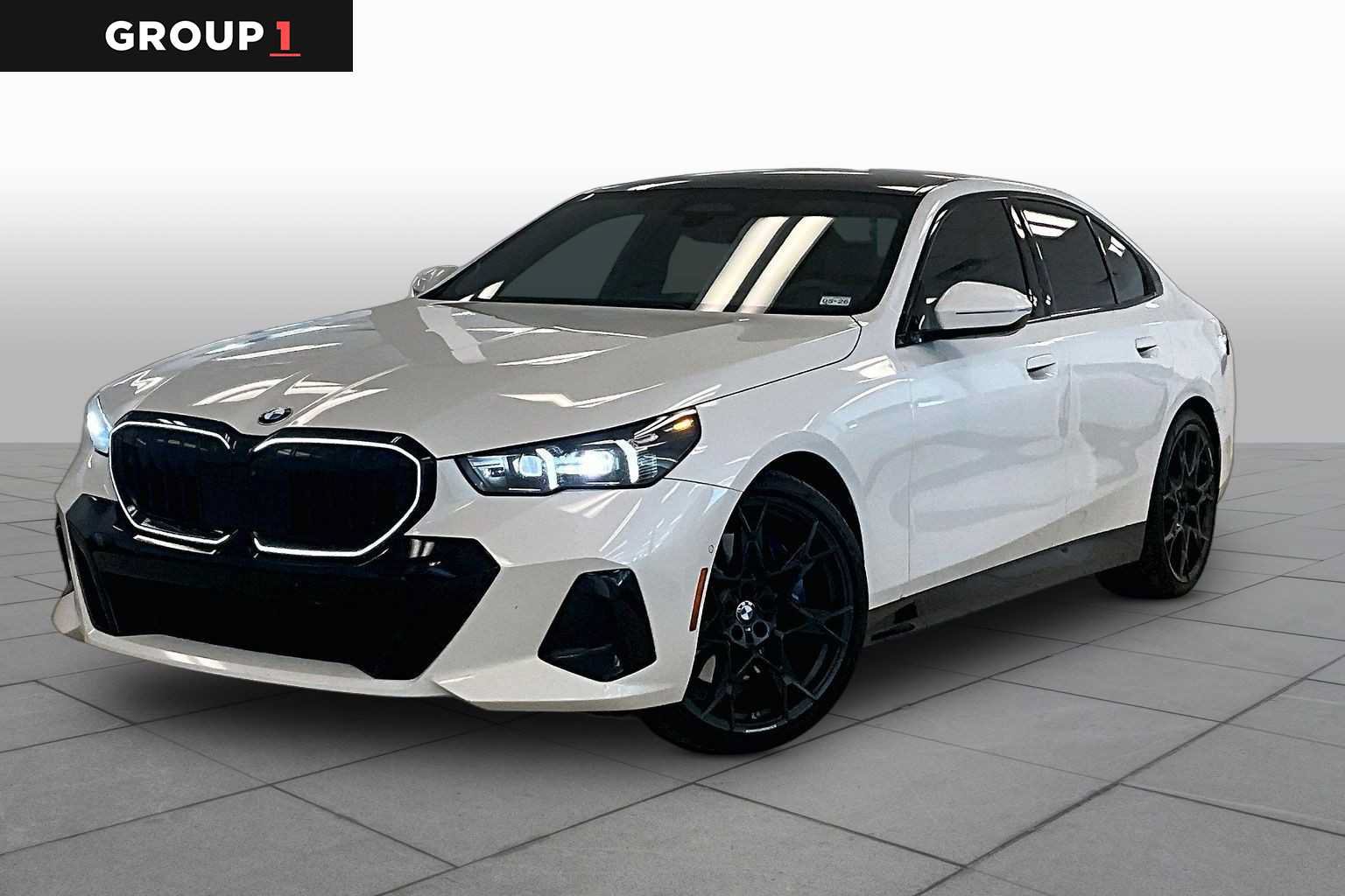 Used 2024 BMW 540i xDrive w/ Premium Package AWD/4WD image 1
