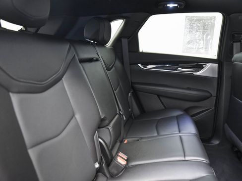 Certified 2025 Cadillac XT5 Premium Luxury image 13