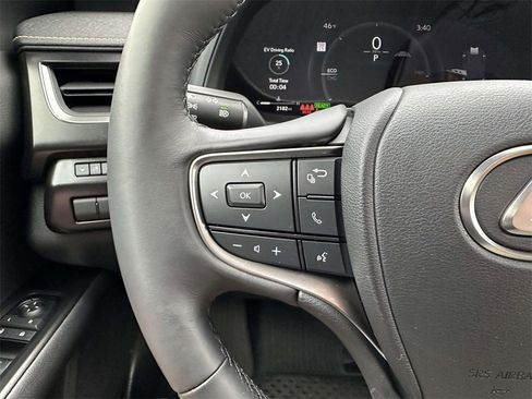 Used 2025 Lexus UX 300h AWD image 8