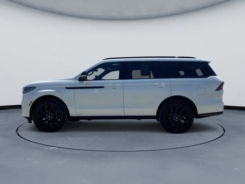 Used 2025 Lincoln Navigator Reserve w/ Jet Appearance Package AWD/4WD image 14