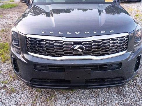Used 2020 Kia Telluride EX AWD/4WD image 2