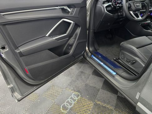 New 2025 Audi Q3 2.0T Premium image 23