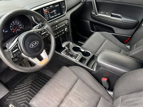 Used 2021 Kia Sportage LX image 10