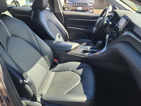 Used 2023 Toyota Camry SE FWD image 19