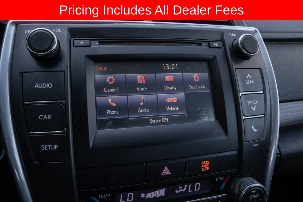 Used 2017 Toyota Camry LE FWD image 11