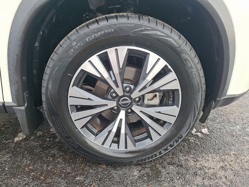 Certified 2023 Nissan Rogue SV w/ SV Premium Package image 8