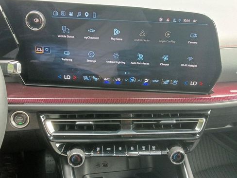 Used 2024 Chevrolet Traverse RS FWD image 6