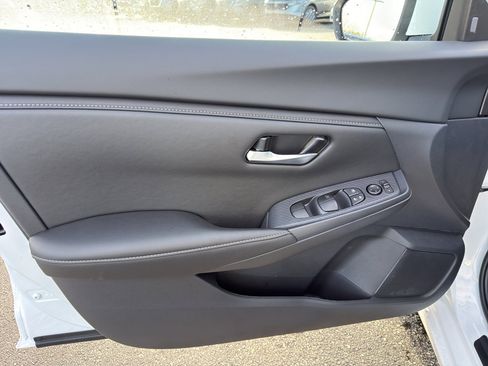 New 2025 Nissan Sentra SV image 12