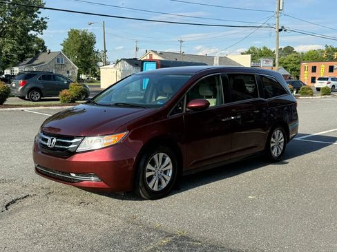 Used 2016 Honda Odyssey SE image 3