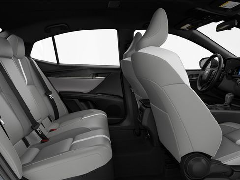 New 2026 Toyota Camry SE image 29