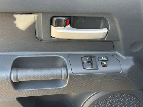 Used 2010 Toyota FJ Cruiser 4WD image 13
