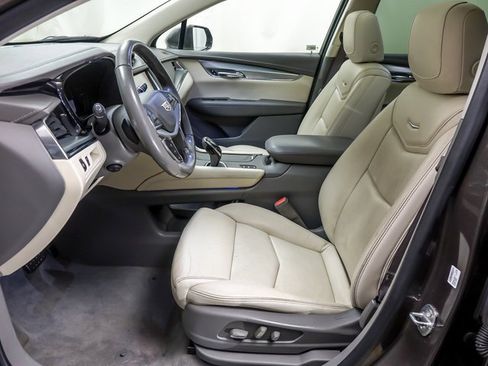 Used 2019 Cadillac XT5 Luxury image 7