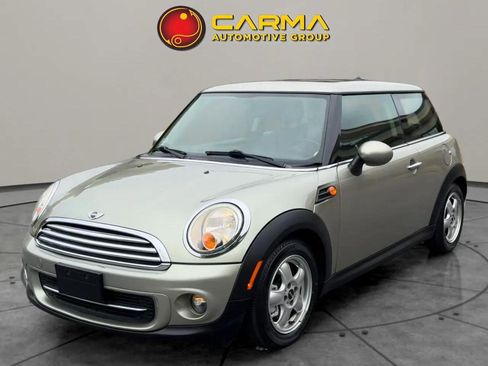 Used 2011 MINI Cooper Hardtop image 1