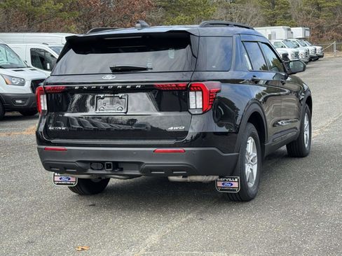 New 2026 Ford Explorer Active AWD/4WD image 4