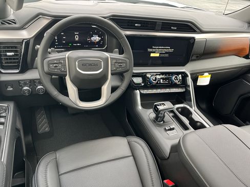 New 2026 GMC Sierra 1500 Denali w/ Denali Reserve Package image 12