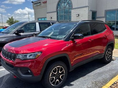 Used 2025 Jeep Compass Trailhawk