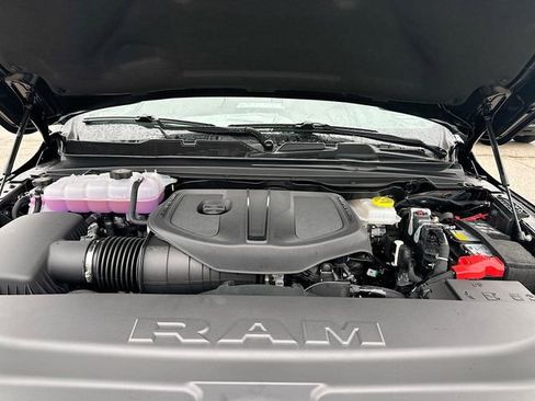 New 2026 RAM 1500 Laramie w/ Night Edition AWD/4WD image 33