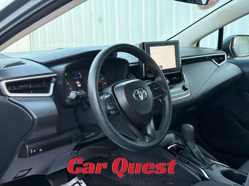Used 2023 Toyota Corolla LE FWD image 9