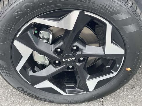 New 2026 Kia Seltos S image 13