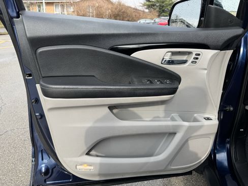 Used 2019 Honda Pilot Elite image 23
