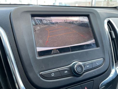 Used 2024 Chevrolet Equinox LS w/ LS Convenience Package image 11