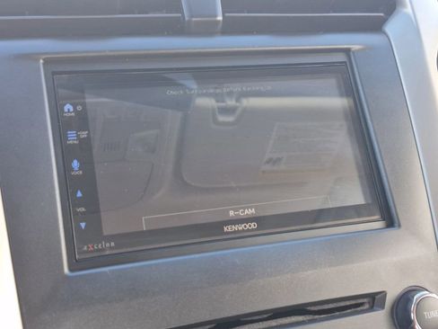 Used 2016 Ford Fusion SE w/ Equipment Group 202A image 22