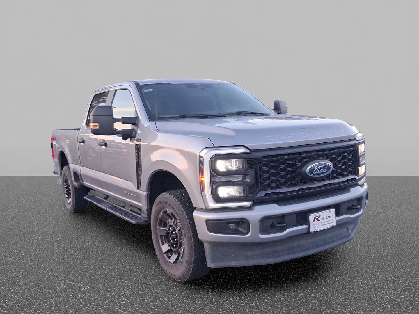 Certified 2024 Ford F250 XL w/ STX Appearance Package AWD/4WD image 3