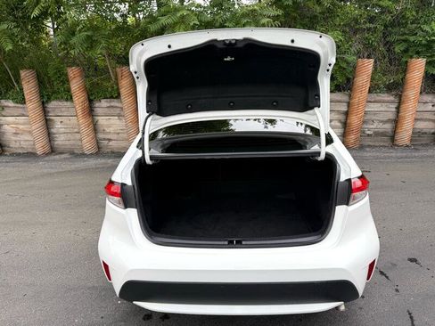 Used 2020 Toyota Corolla LE image 17