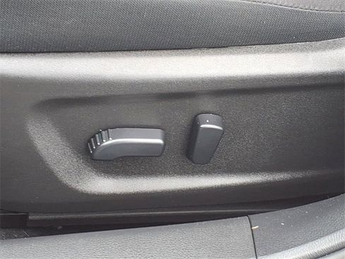 Used 2024 Nissan Altima 2.5 SV image 12