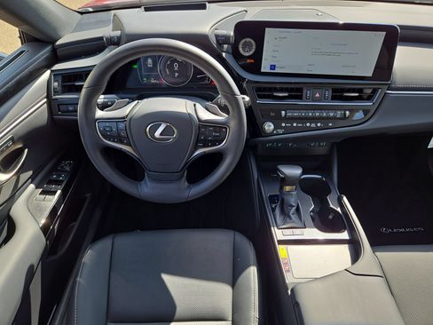 Certified 2025 Lexus ES 300h w/ Premium Package FWD image 14