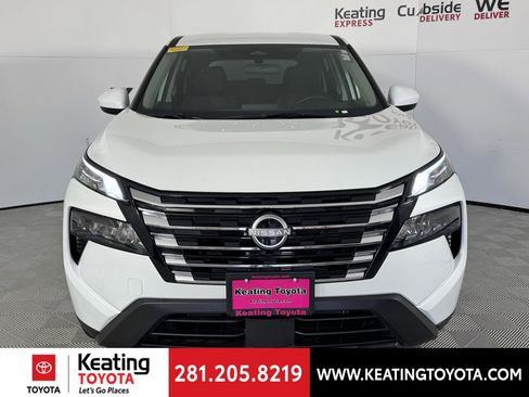 Used 2026 Nissan Rogue SV image 10