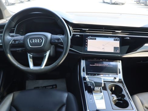 Used 2022 Audi Q7 3.0T Prestige AWD/4WD image 12