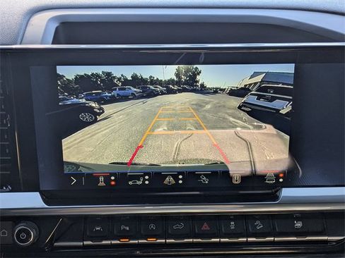 Used 2025 Chevrolet Silverado 1500 LTZ image 27