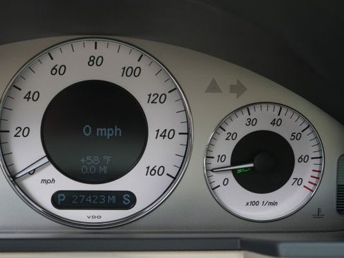 Used 2006 Mercedes-Benz E 350 Sedan image 55