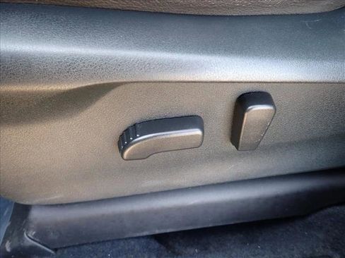 Used 2021 Subaru Ascent Premium w/ Convenience Package AWD/4WD image 15