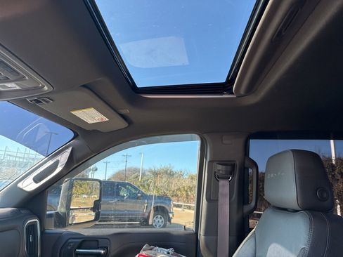 Used 2023 GMC Sierra 3500 Denali w/ Denali Ultimate Package image 19