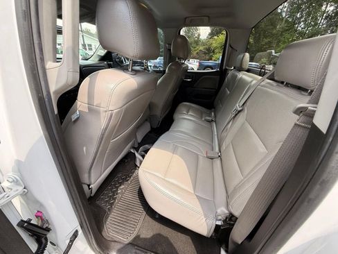 Used 2016 Chevrolet Silverado 1500 Custom w/ Custom Convenience Package AWD/4WD image 24