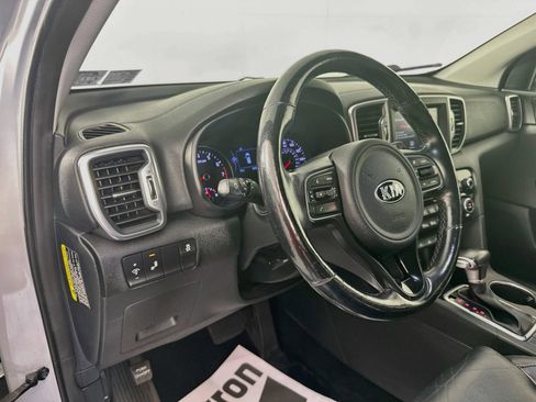 Used 2018 Kia Sportage EX w/ EX Premium Package AWD/4WD image 9