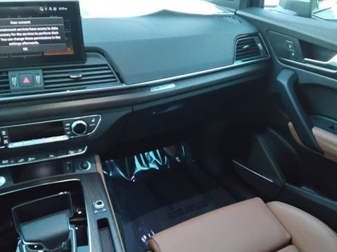 Certified 2025 Audi Q5 e Premium Plus w/ Premium Plus Package image 23