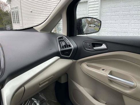 Used 2013 Ford C-MAX SEL image 76