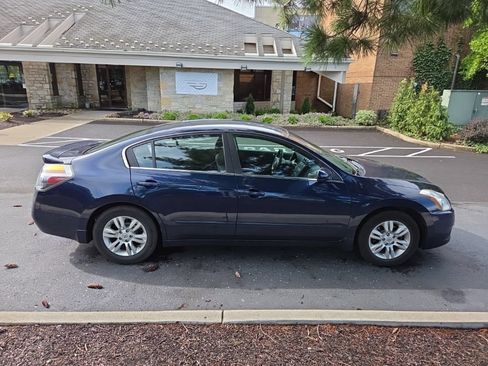 Used 2012 Nissan Altima 2.5 S w/ 20th Anniversary Pkg FWD image 3