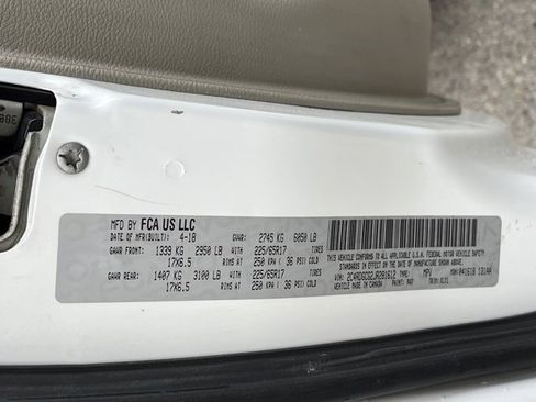 Used 2018 Dodge Grand Caravan SXT image 31