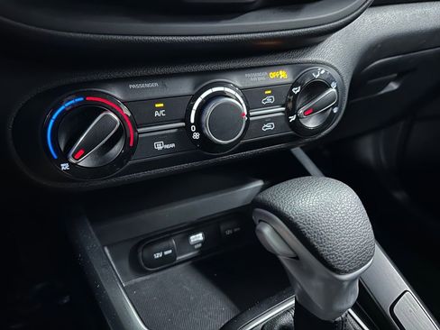 Used 2024 Kia Soul LX w/ Option Group 015 image 21