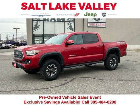 Used 2019 Toyota Tacoma TRD Off-Road image 1