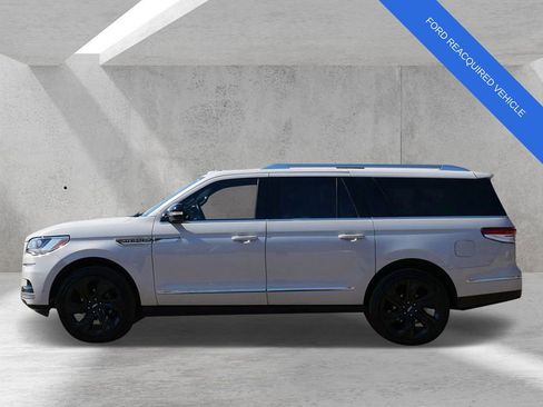Used 2024 Lincoln Navigator L Reserve AWD/4WD image 5