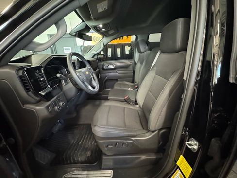 Used 2025 Chevrolet Silverado 1500 LT w/ Z71 Off-Road Package image 18