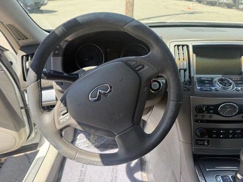 Used 2011 INFINITI G37 Journey w/ Premium Pkg RWD image 14